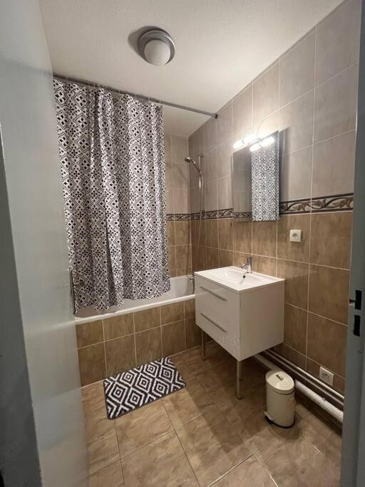 Charmant T2 + Parking Et Balcon Apartman Strasbourg Kültér fotó